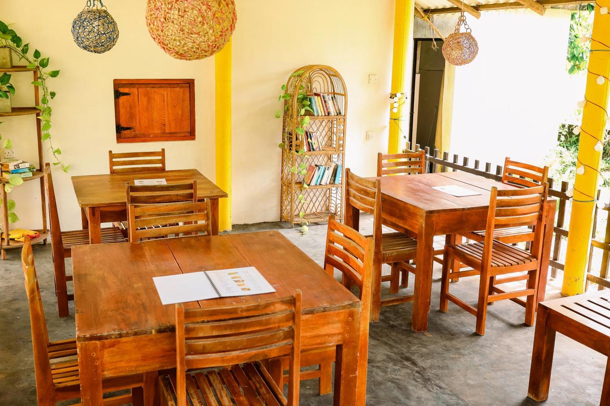 Beach Lagoon Guesthouse タンガラ エクステリア 写真