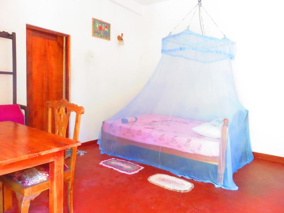 Beach Lagoon Guesthouse タンガラ エクステリア 写真
